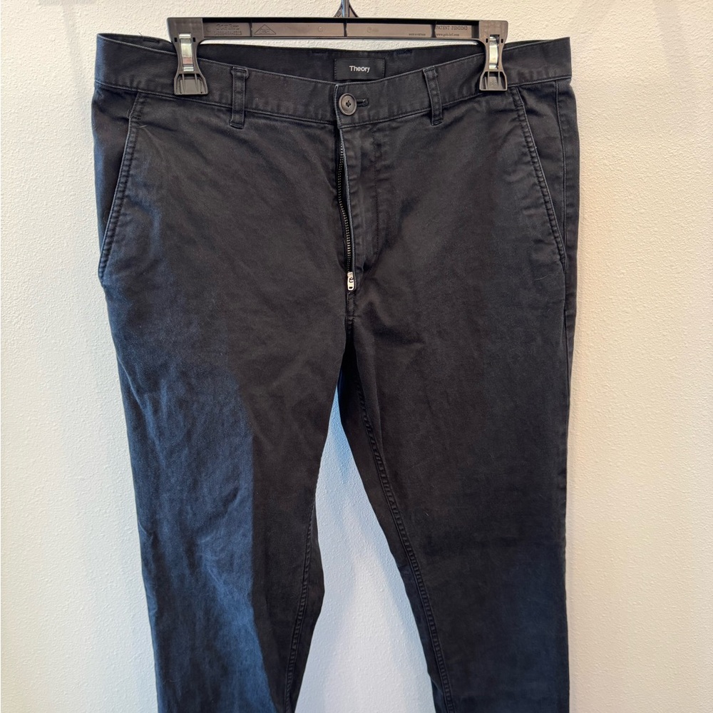 Theory Brewer Black Chino 34